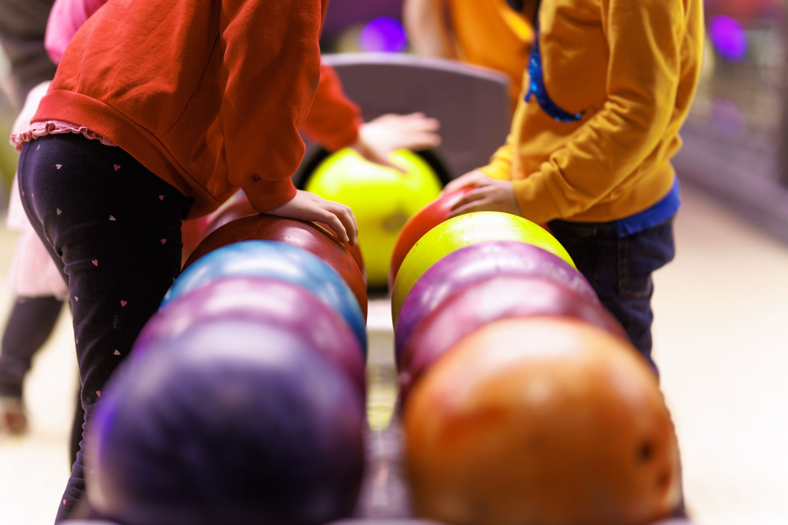 Bowling balls, Roll With DSAG